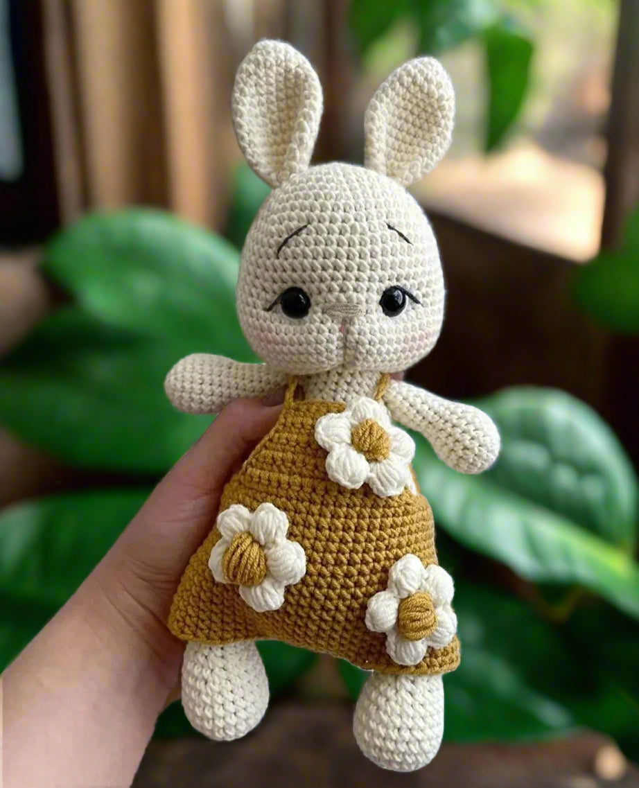 Crochet Bunny Toy - Adorable and Playful Bunny for Kids
