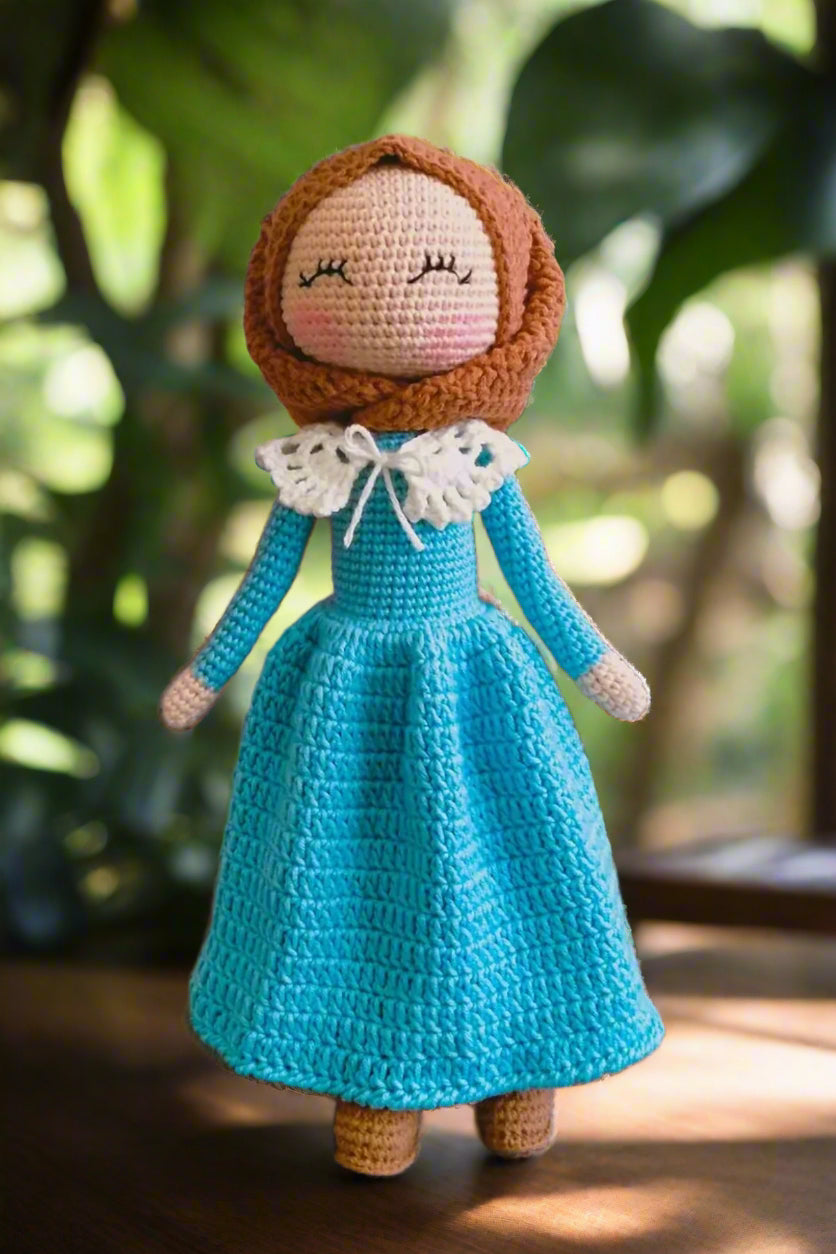Hijab Doll – Handcrafted Crochet Toy