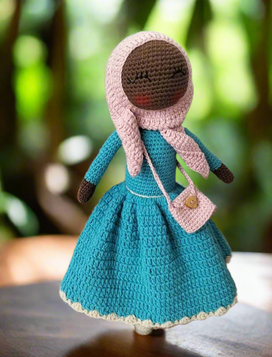 Hijab Doll – Handcrafted Crochet Toy for Kids