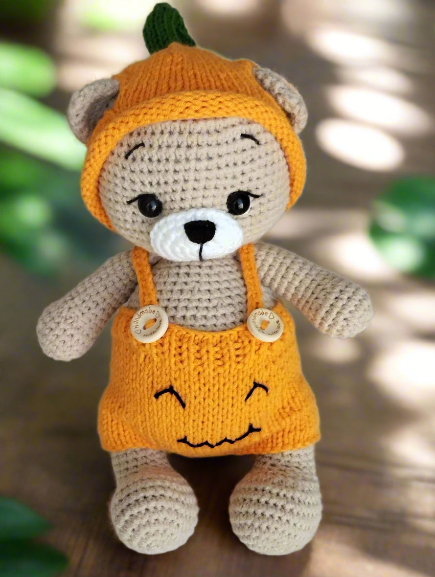 Joy Bear – Customisable Crochet Teddy Bear with Changeable Outfit