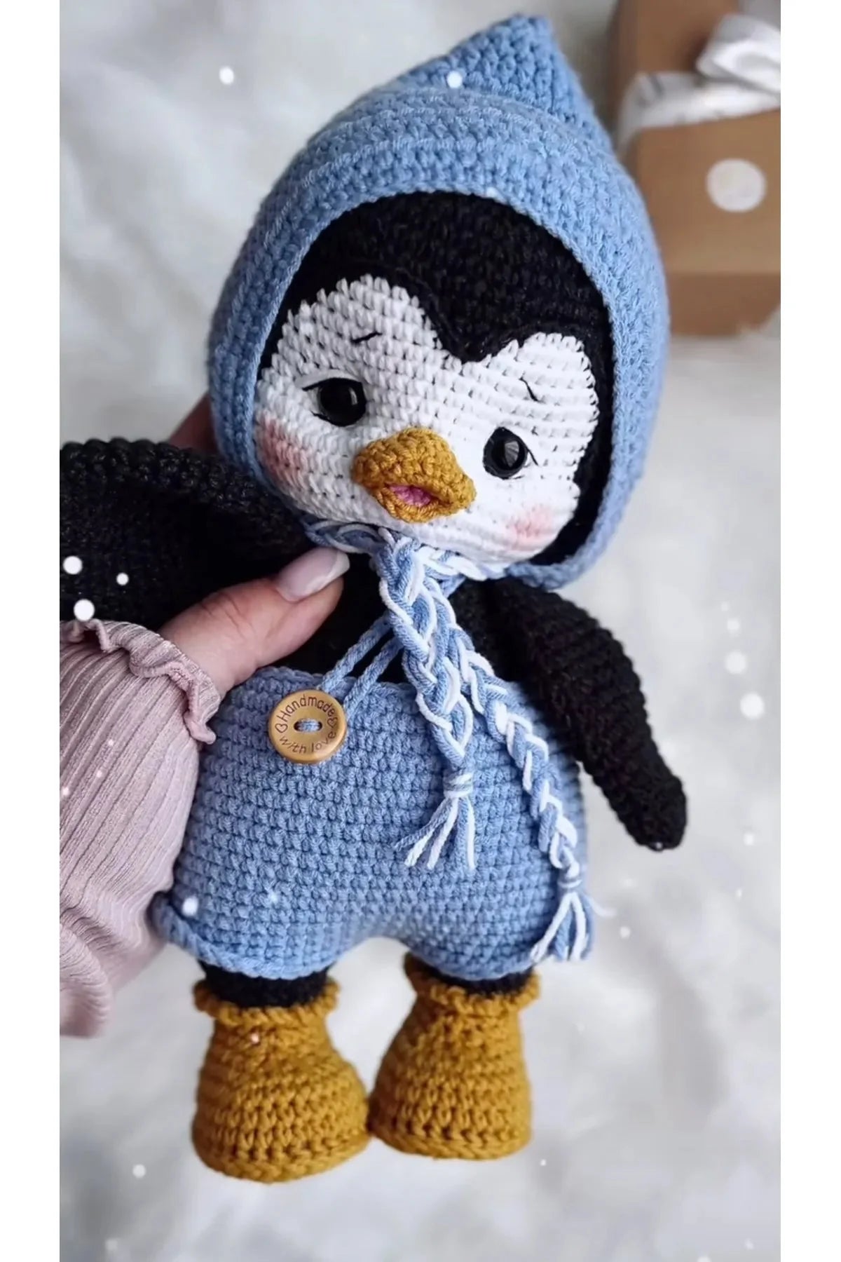 Joy Penguin – Customisable Crochet Penguin with Changeable Outfit