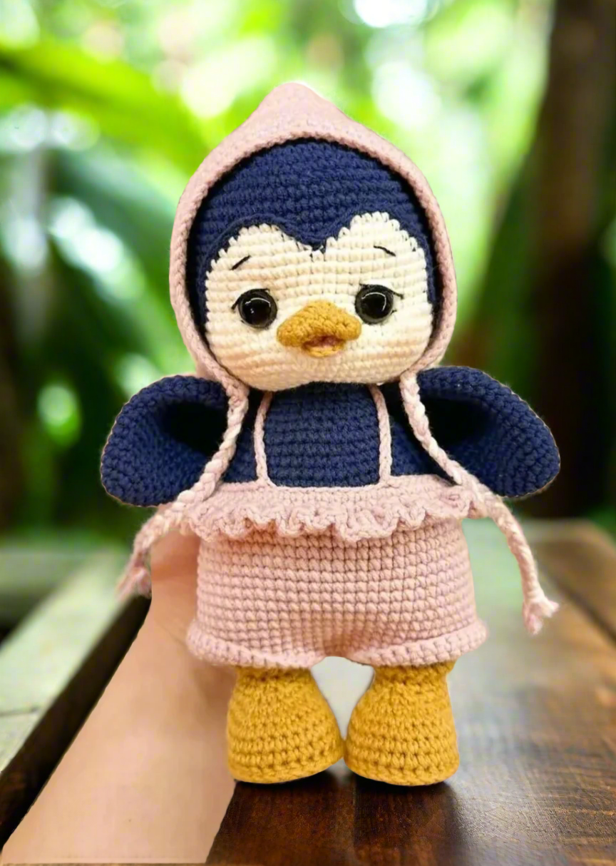 Joy Penguin – Customisable Crochet Penguin with Changeable Outfit