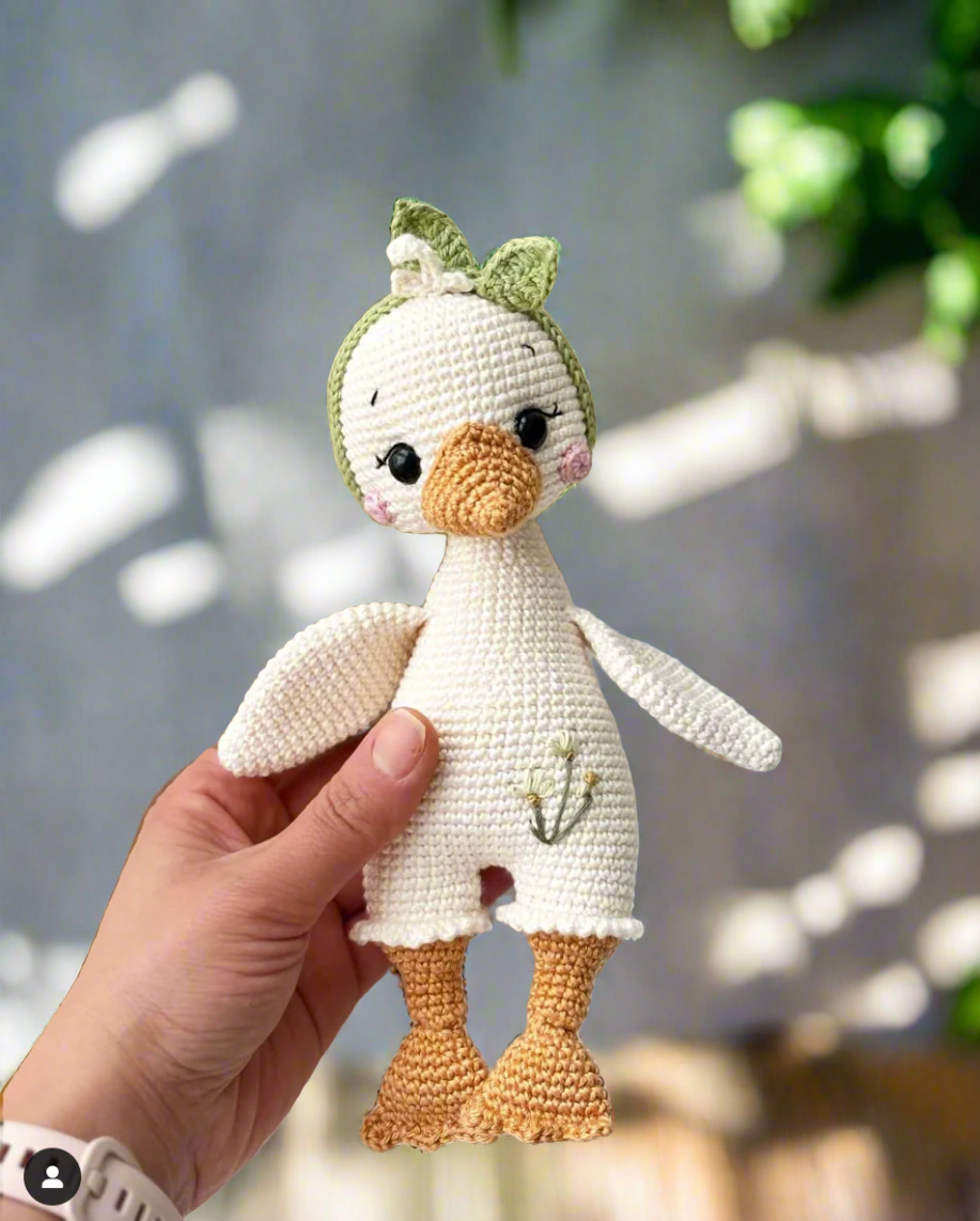 Crochet Cute Goose Toy